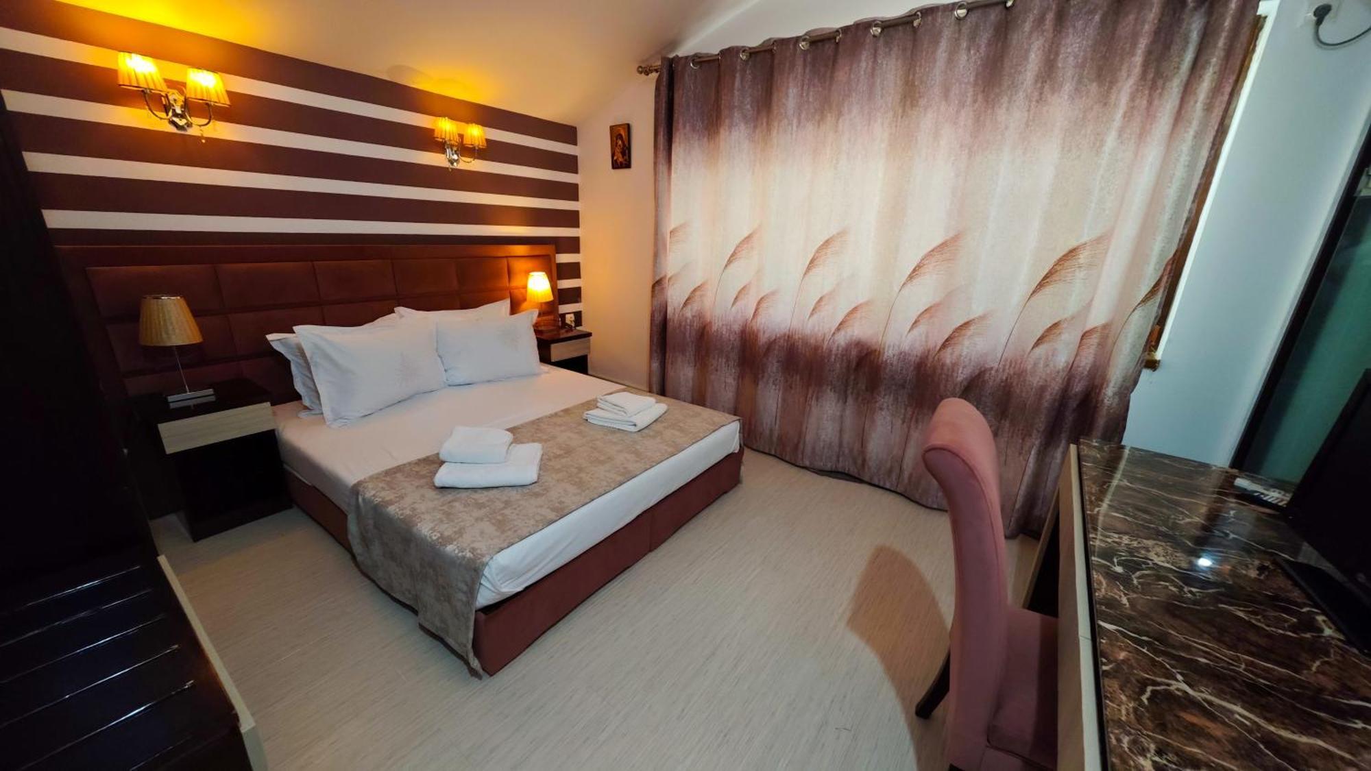 Steaua Apelor Family Resort Nufaru Exterior photo