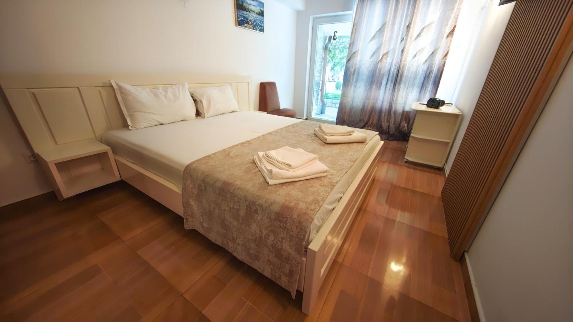 Steaua Apelor Family Resort Nufaru Exterior photo